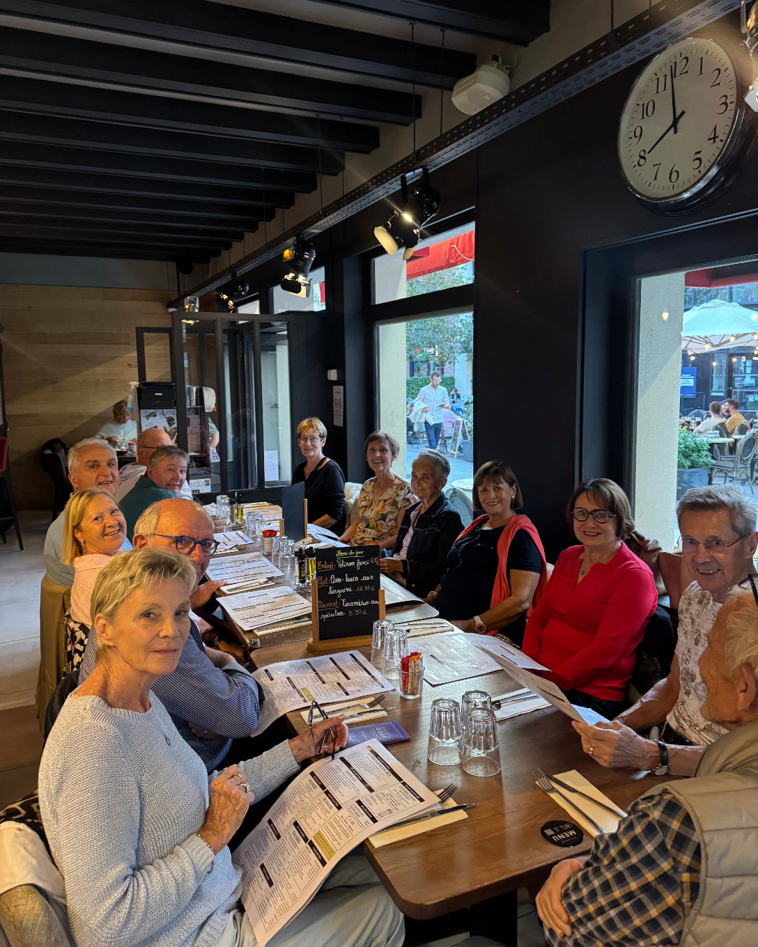 Repas de groupe à Chartres : entreprises, familles & autocars